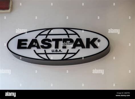 eastpak usa store.